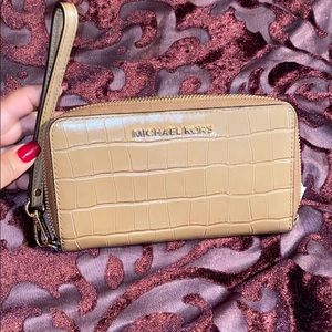 Michael Kors wallet